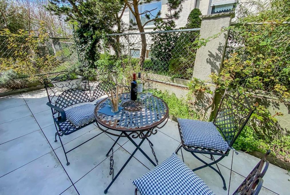 Stylisches Apartment Mit Terrasse In Der Altstadt Von Donauwörth Екстериор снимка